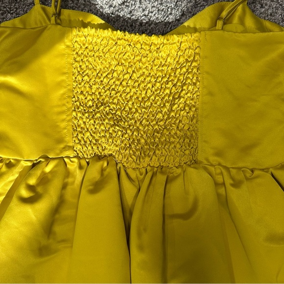 Yellow Ruched Sweetheart Midi Dress - Picture 13 of 15